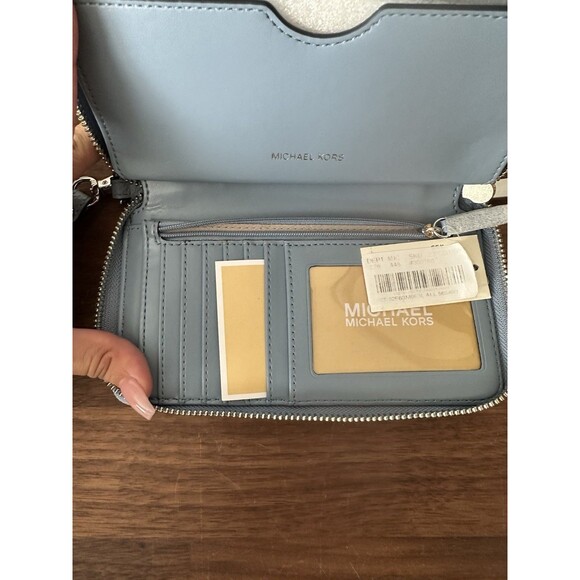 Michael Kors Jet Set Zip Around Wallet Wristlet Pale Blue Wallet NWT - Picture 5 of 7
